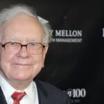 Warren Buffett says you only have to do ‘very few things right’ in life — as long as you don’t do too many wrong things. 3 bad investing mistakes that put your retirement at serious risk