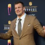 Patriots legend Rob Gronkowski got stock advice from ‘a guy that built [his] house’ in 2014 — and he used it to turn $69,000 into $600,000. 3 ways to invest like an NFL superstar in 2025