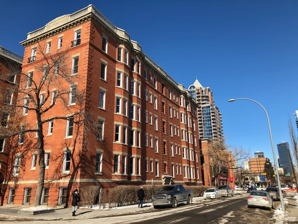 Discover 12 of Calgary’s best neighbourhoods, from bustling city centres to suburban bliss.