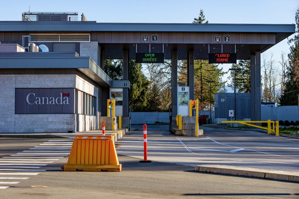Border crossing into Canada